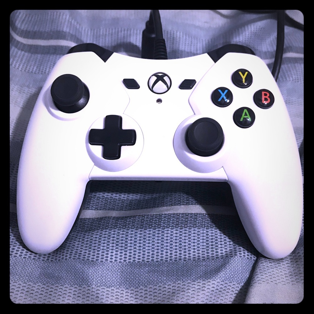 Xbox one wire remote